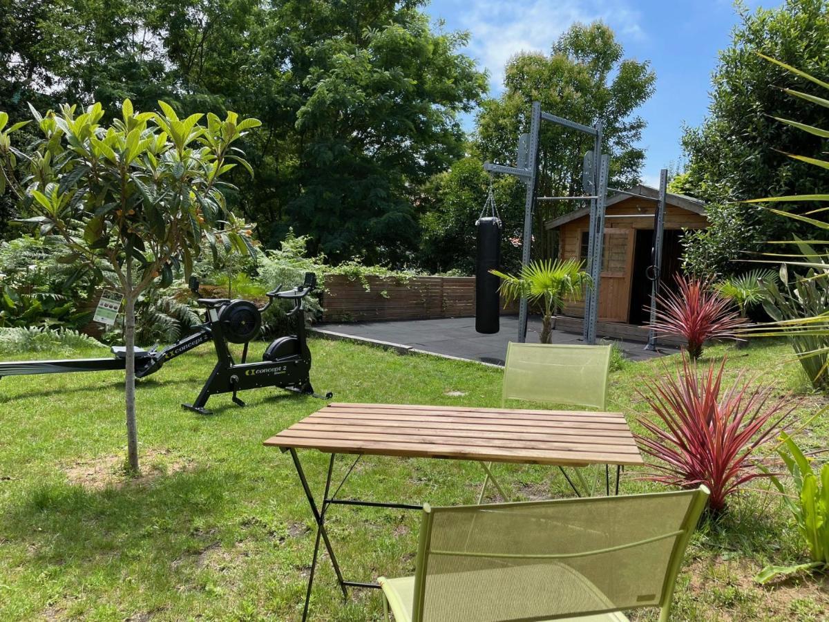 La Wodapalousa, Surf & Crossfit Guesthouse, 800M From Beach 比达尔 外观 照片