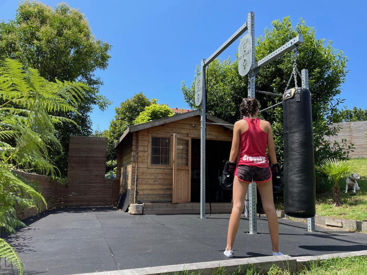 La Wodapalousa, Surf & Crossfit Guesthouse, 800M From Beach 比达尔 外观 照片