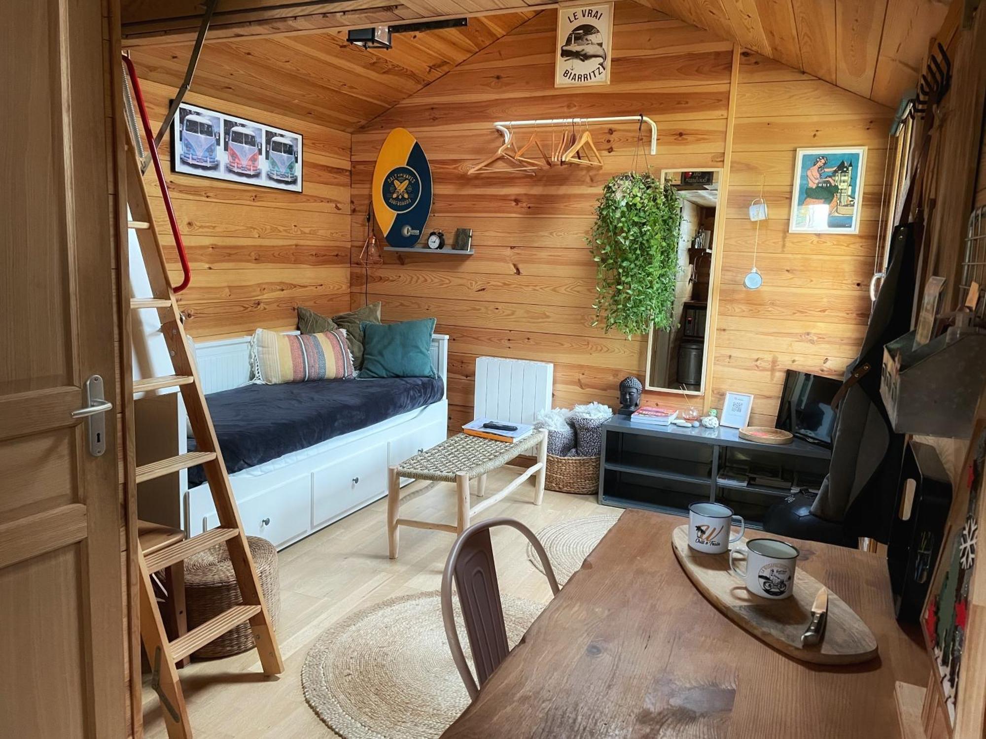 La Wodapalousa, Surf & Crossfit Guesthouse, 800M From Beach 比达尔 客房 照片