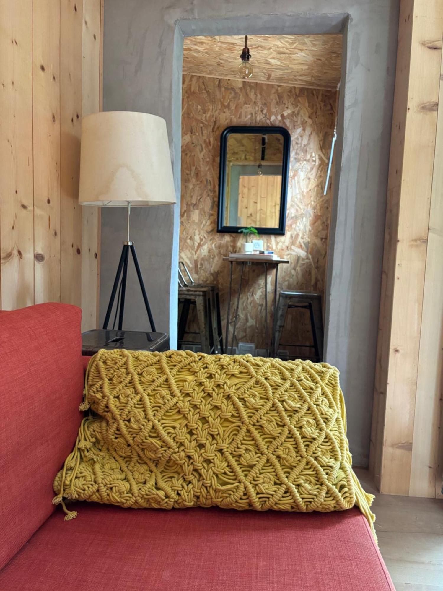 La Wodapalousa, Surf & Crossfit Guesthouse, 800M From Beach 比达尔 外观 照片