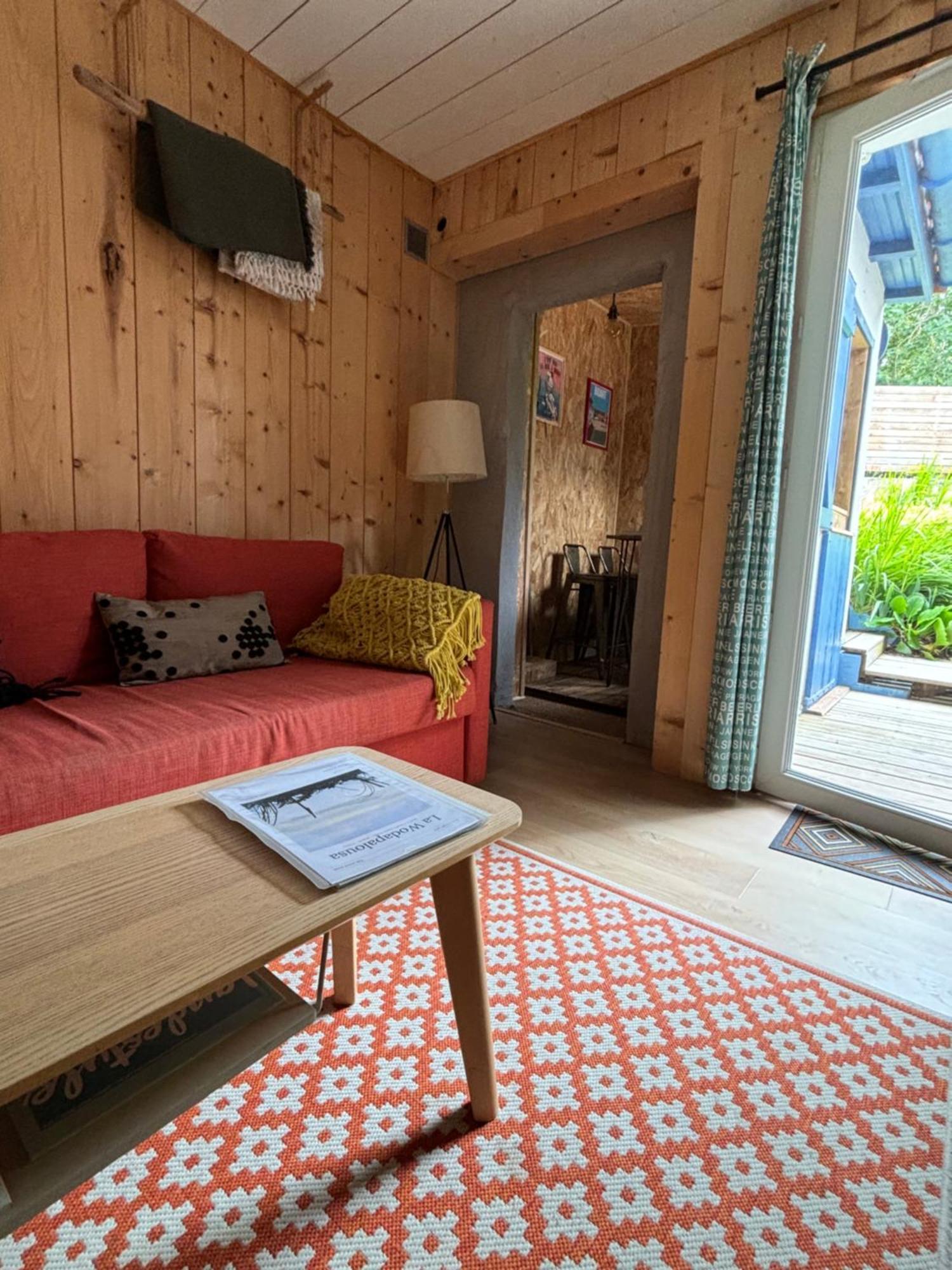 La Wodapalousa, Surf & Crossfit Guesthouse, 800M From Beach 比达尔 外观 照片